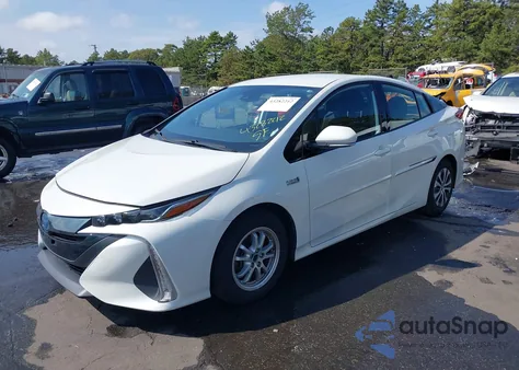 2020 Toyota Prius Prime Le z USA, uszkodzony, nr VIN JTDKARFP4L3159749